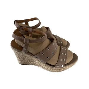 REPORT Rhubarb taupe studded open toe platform wedge size 8.5
